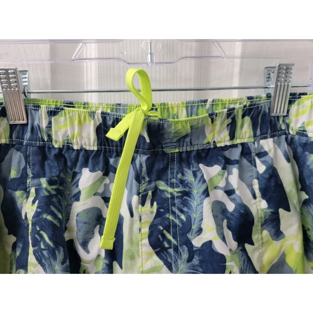 The North Face Mens XXL 2X Water Shorts Blue Lime Green White Patterns EUC